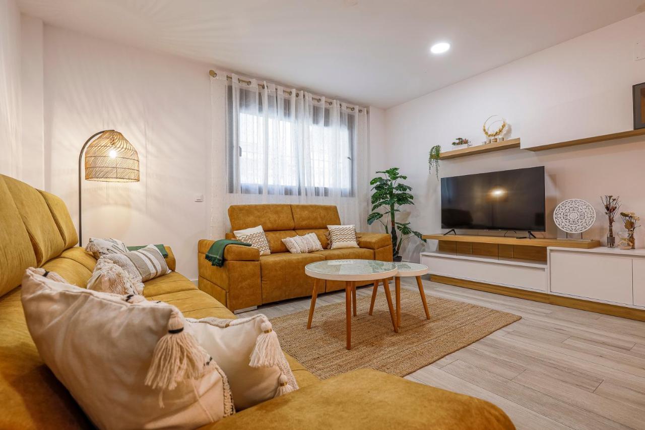 Family Home Suits Encantos De Sevilla Sevilha Exterior foto